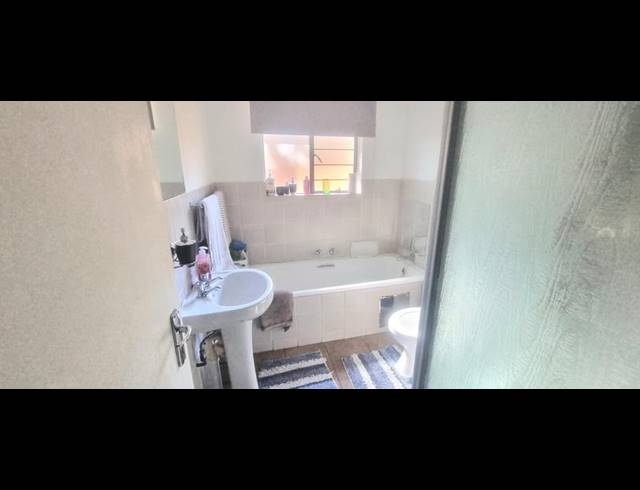 2 BEDROOM TOWNHOUSE FOR SALE IN AMBERFIELD